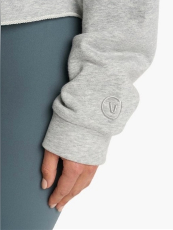 Vuori Sedona Cropped Polo Sweatshirt Heather Gray - Picture 3 of 10